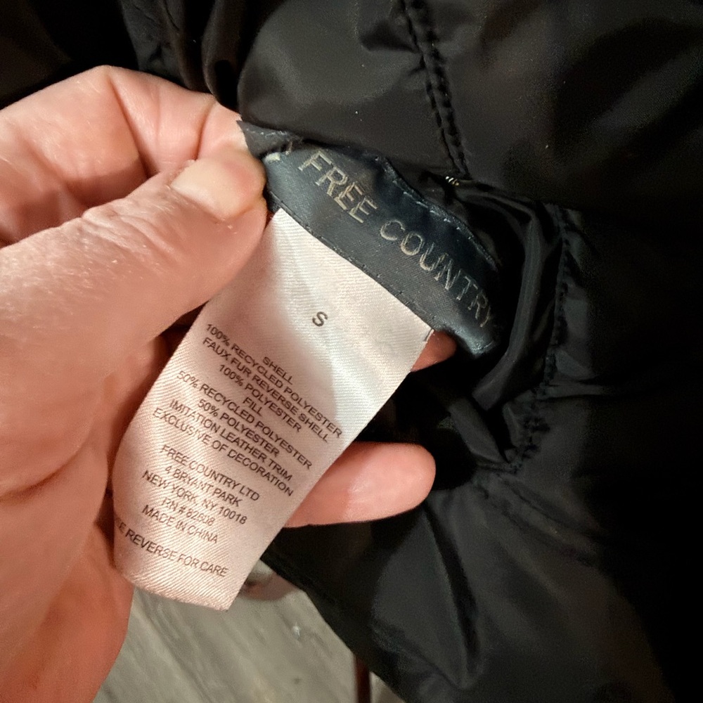 Free Country Black Quilted Hooded Puffer Jacket with Sherpa Trim Reversible - Picture 3 of 10
